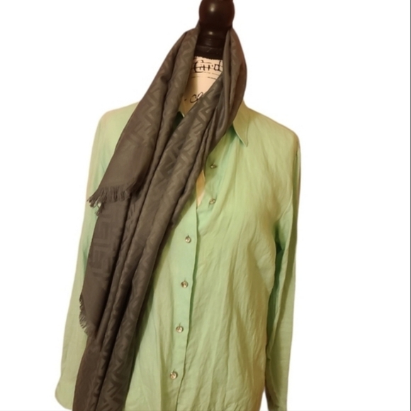 🧧Great Fendi Zucca Silk & Cashmere Shawl/Cover-up 🎗+GIFT - Picture 6 of 14